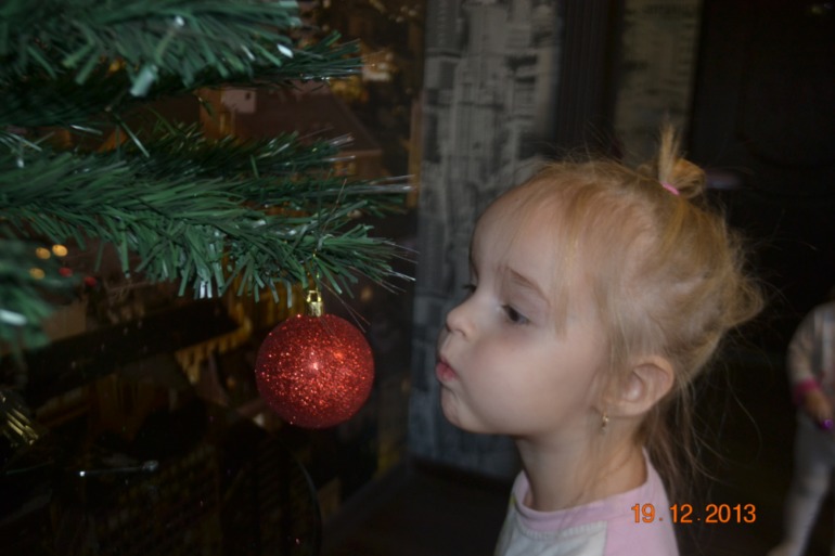 Наша красавица-елка)