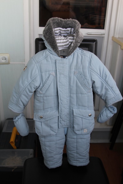 Демисезонный комбинезон Debenhams (Великобритания), размер 9-12 мес. 850 руб.