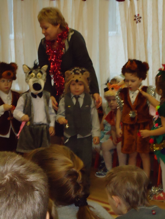 Маленький ёжик Четверо ножек ))