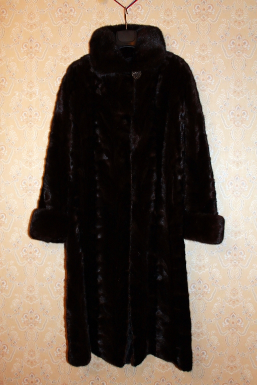 Норковая шуба, б/у 1-2 р., разм.46-48, цена 30 т.руб.,