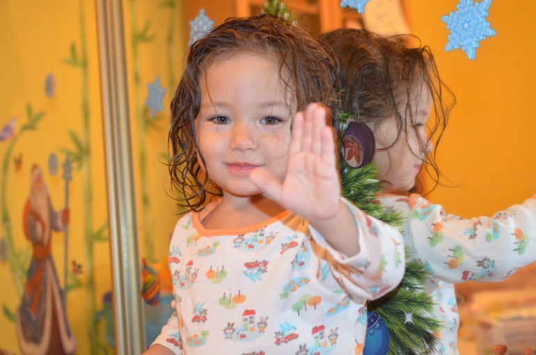 Наша Фея-Снегурочка с фотками)