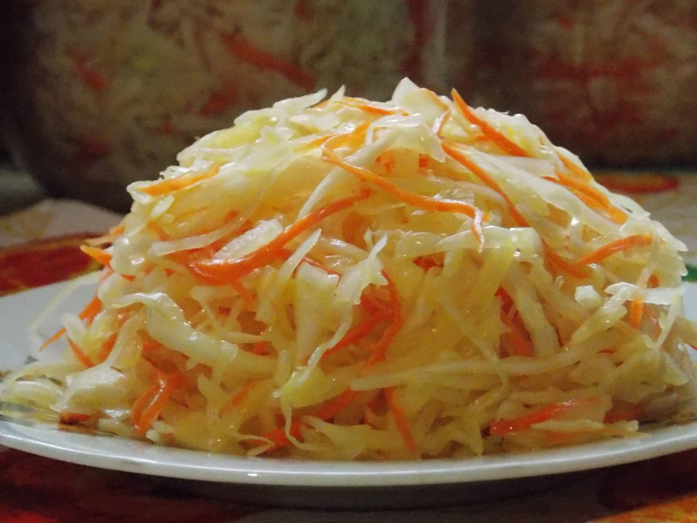 салат из свежей капусты и моркови острый салат из свежей капусты и моркови острый