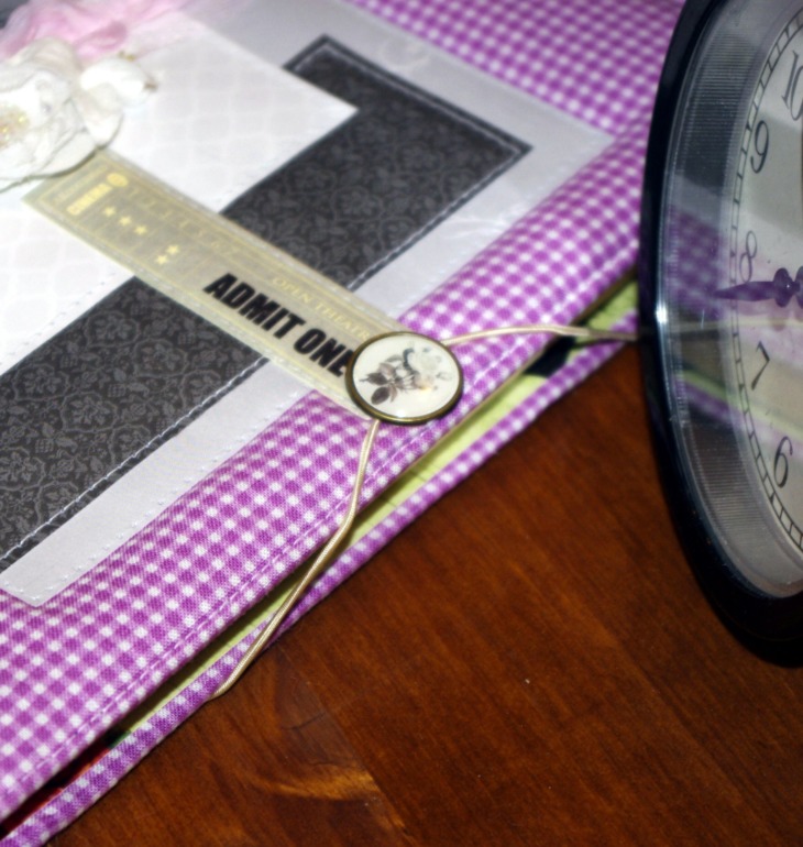 серо-розовый