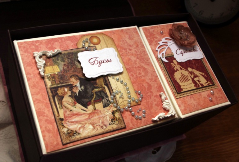 шкатулка для украшений.