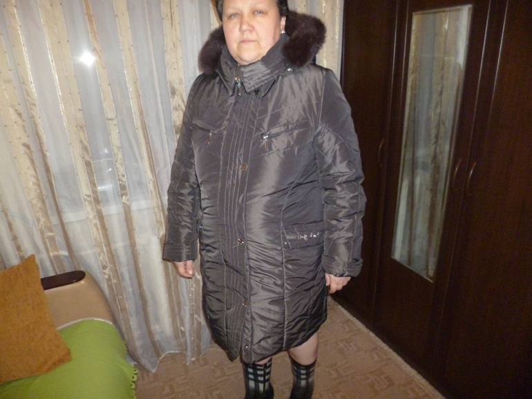 Новое зимнее пальто 52-54 размер цена 2500 руб.