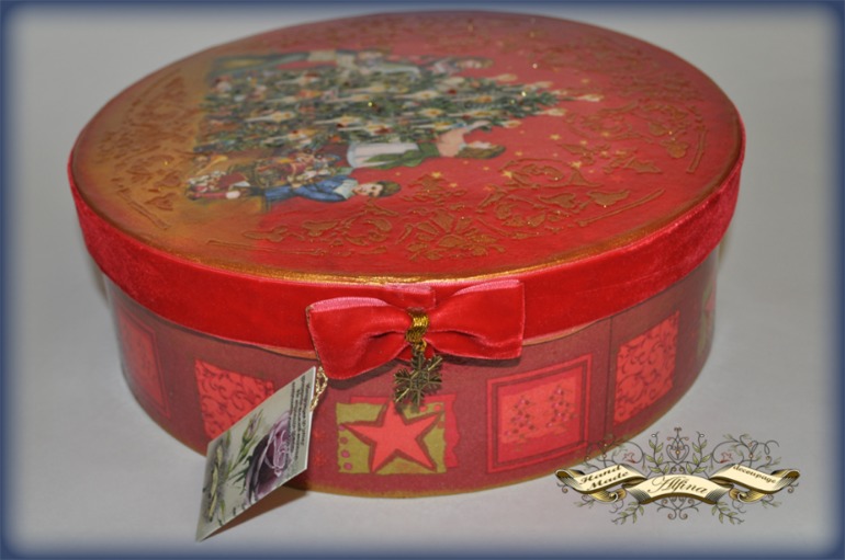 Комплект и грушек на елку "Винтажное детство в Рождество"