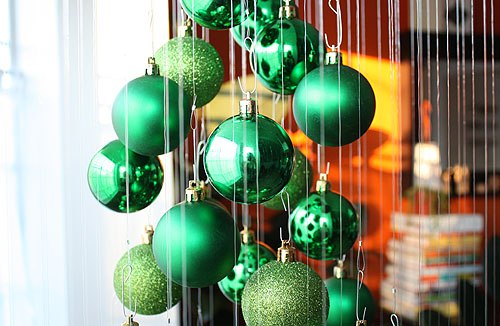 елка-невесомка))