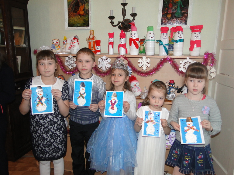 Делали с ребятками новогодние открытки