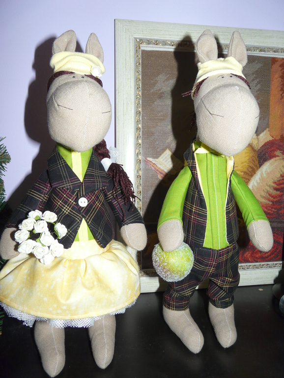 Новогодние лошадки ищут дом!