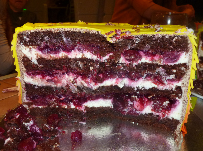 Яркий торт себе любимой)