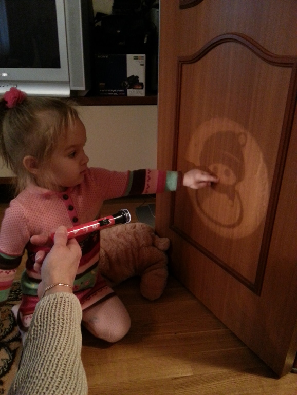 И много, много радости детишкам принесла! Только не елочка, а наша расчудесная Снегурочка)))