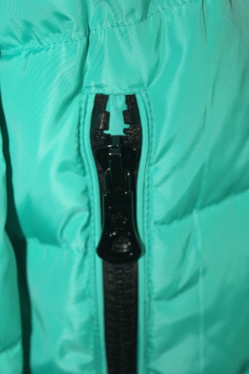 Живые фото. Moncler