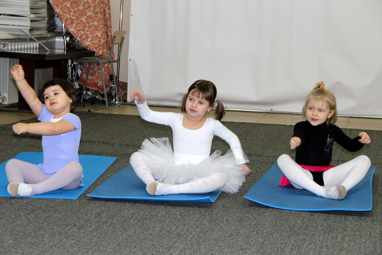 Танцующий лебедь