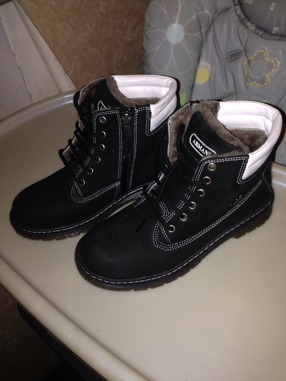 отдам даром обувь для мальчиков новую и б/у р 18, 23, 25, 35