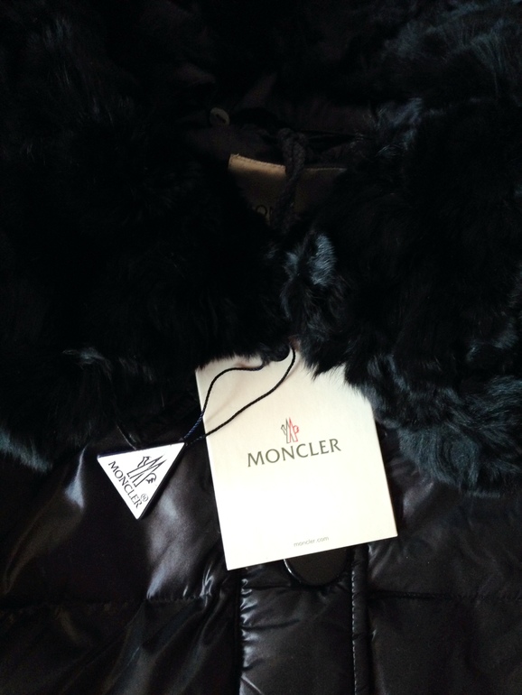 Длинная куртка-пуховик Moncler в наличии 42-44