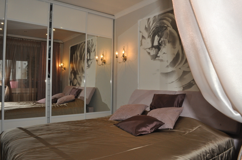 Роза и шторки