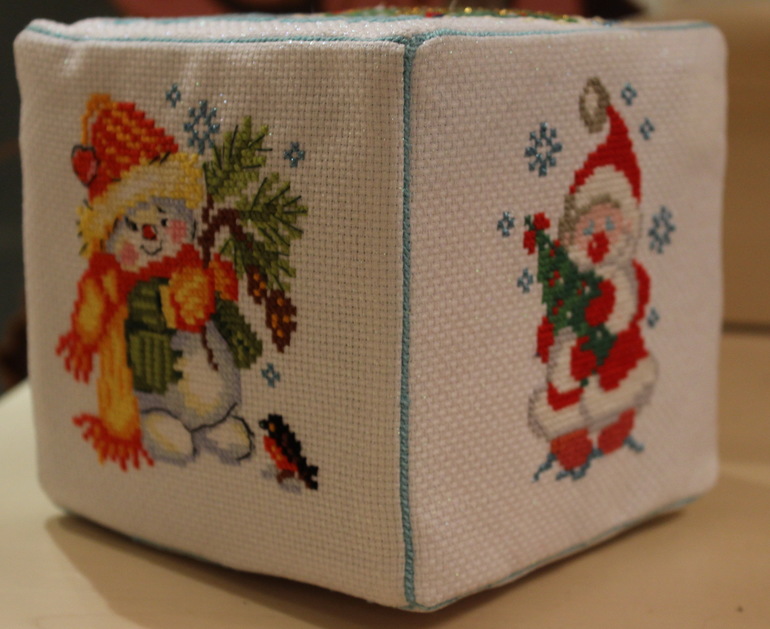 Новогодний кубик