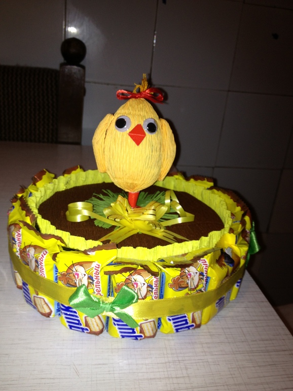 мои поделки конфетные, хоть и не новогодние