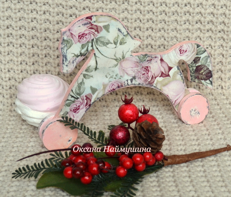 Деревянный лошадки  !!!