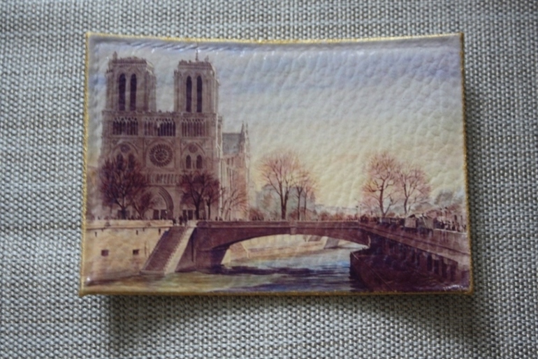 Декупаж на коже в новом году)))