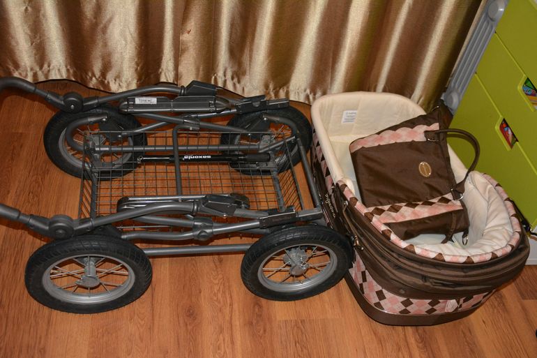 Продам коляску INGLESINA VITTORIA. Цвет Rose.