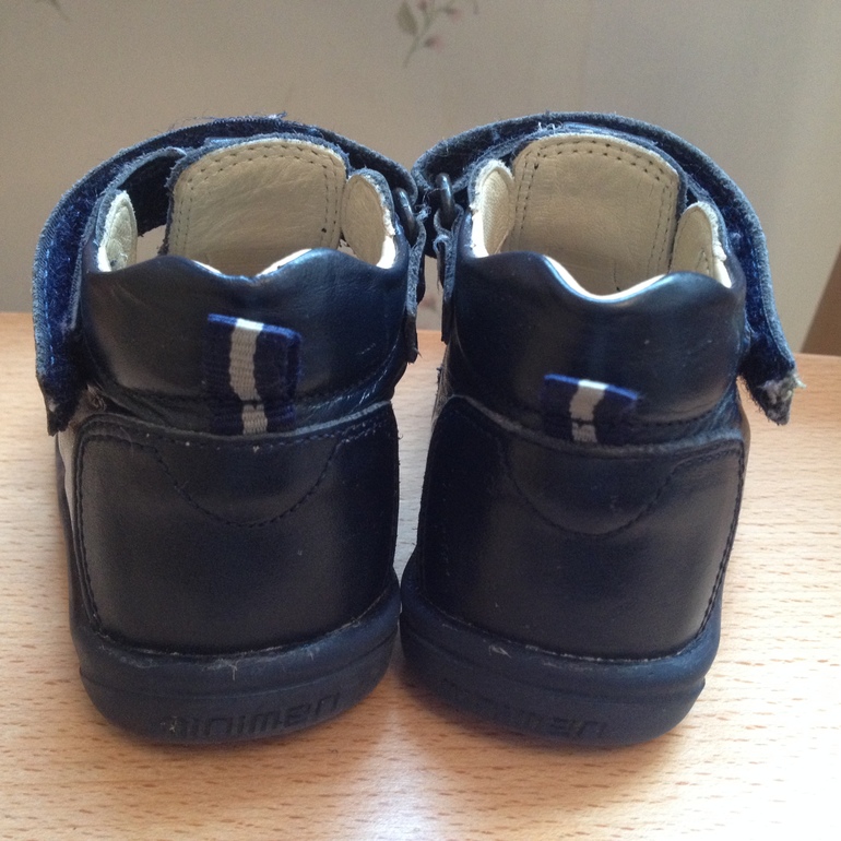 Босоножки BARTEK 21 разм. и MINIMEN 20 разм. б/у в хорошем состоянии по 500 руб