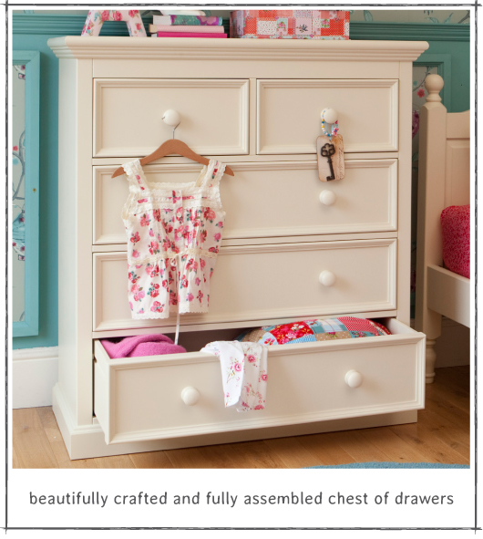 опознайте обои, мебель