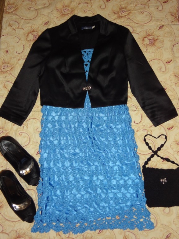 Ажурное платье крючком)))