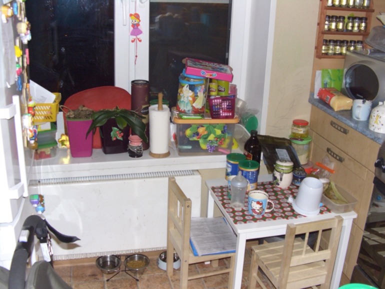 не могу найти места вещам на кухне((( дайте советов и пенделей!