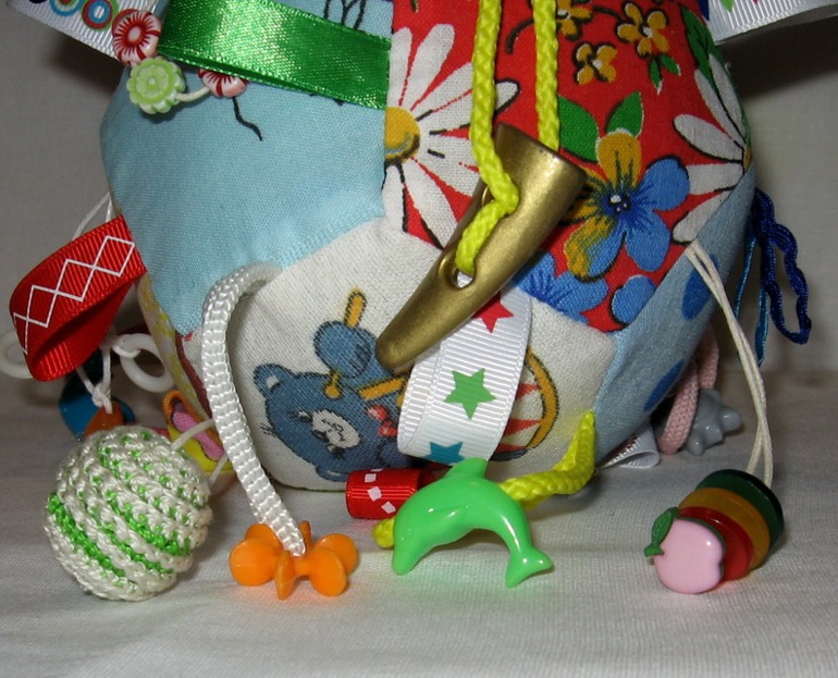 Мячик (предновогодний)