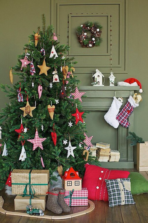 Новогодние фотосессии в студии Дада! 21 декабря! Прекрасный светлый 1 часик : 11-12!