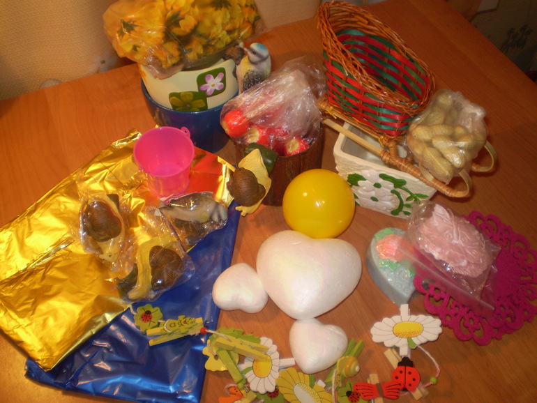 А у нас  СУПЕР-ПУПЕР-МЕГА-ПОДАРКИ!!!