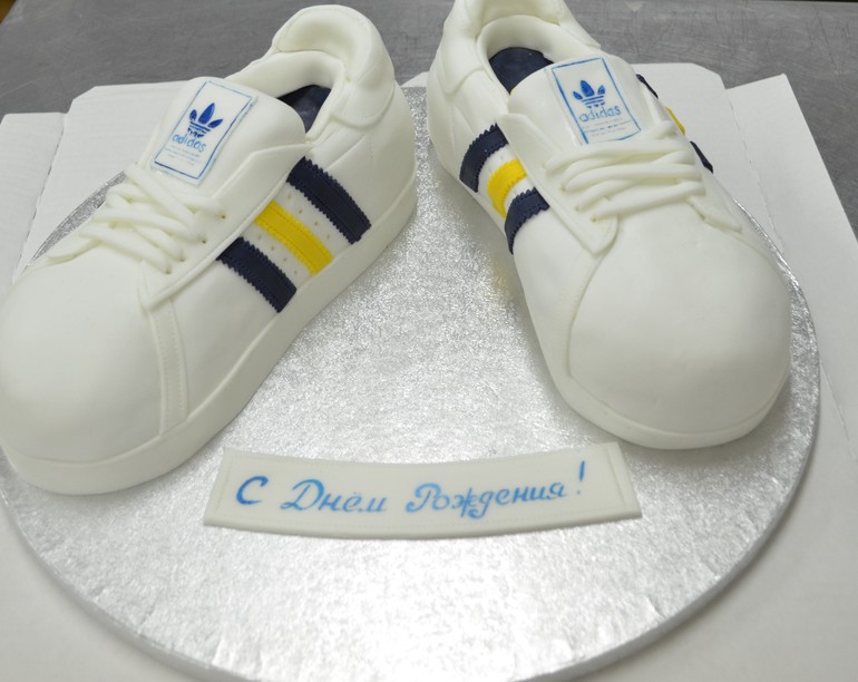 Торт Кроссовки