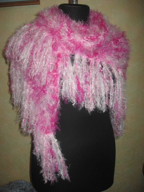 Пушистая шалька.