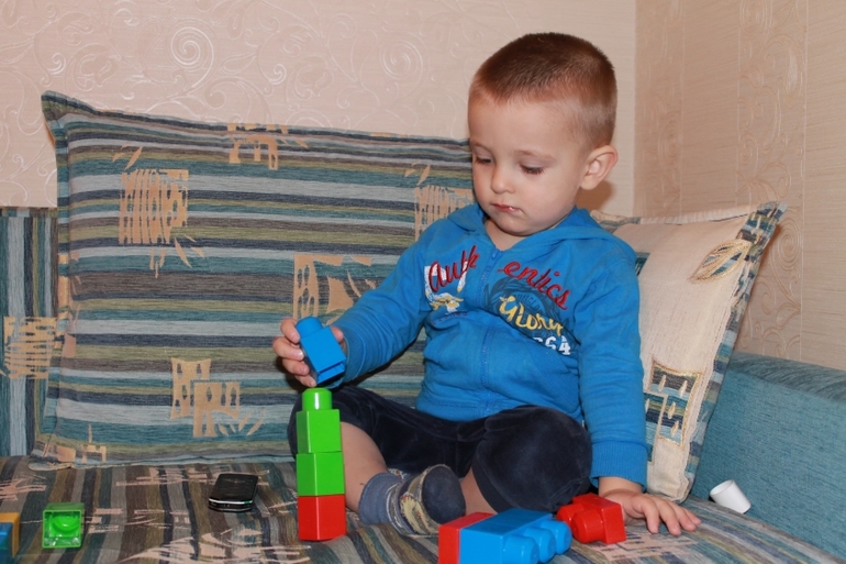 Завтра Эльдару 2 годика