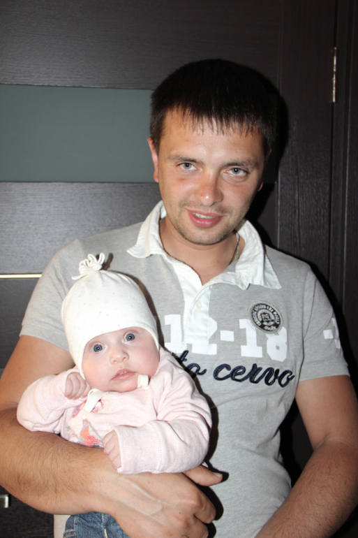 Моей сладкой доче 4 м 10 дней.