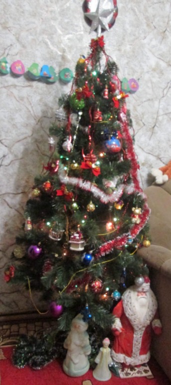 Новогодние украшения.