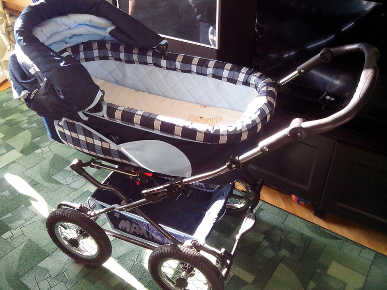 продаю коляску maxima stroller 2 в 1