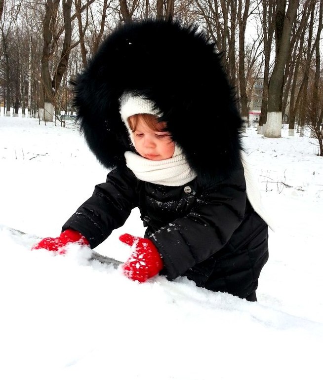 Мы пойдем сейчас гулять, Но не будем замерзать. !