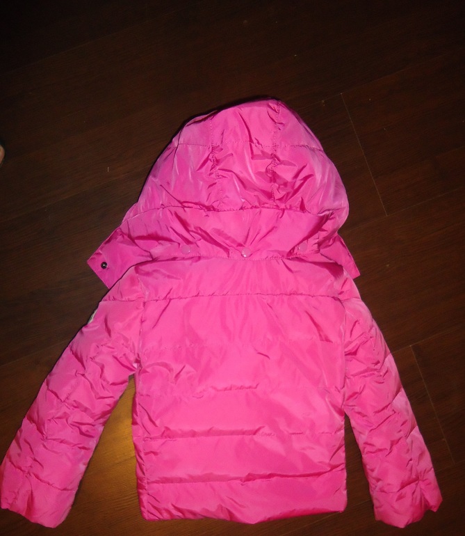 Курточка Moncler 104 Цена 4 тыс./// Алтуфьево