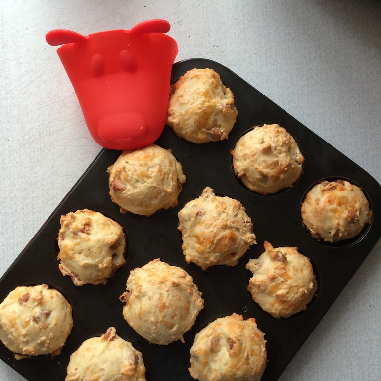 Маффины с сыром и сосисками