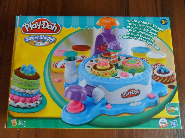 "Фабрика тортиков" от Play-doh