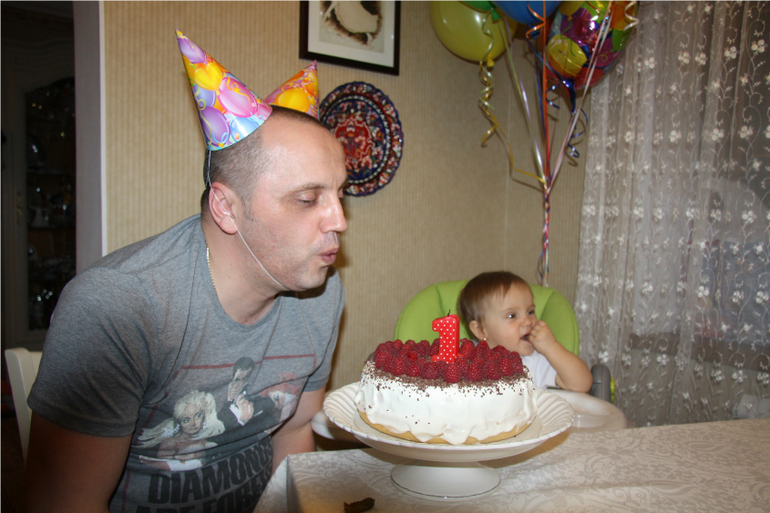 1 год - семейное...