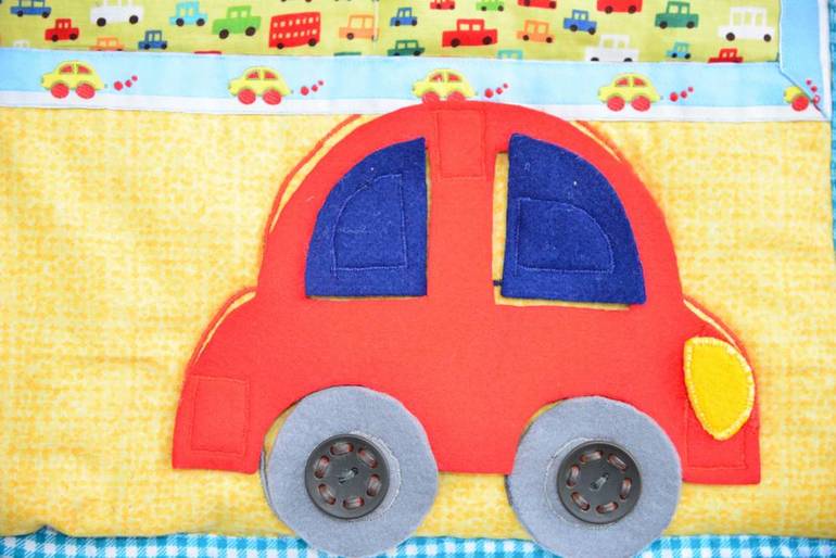 Развивающий бортик на кроватку