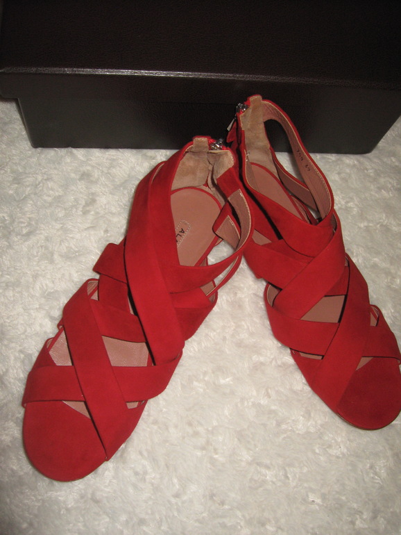 Alaia cандали женские р.39 новые