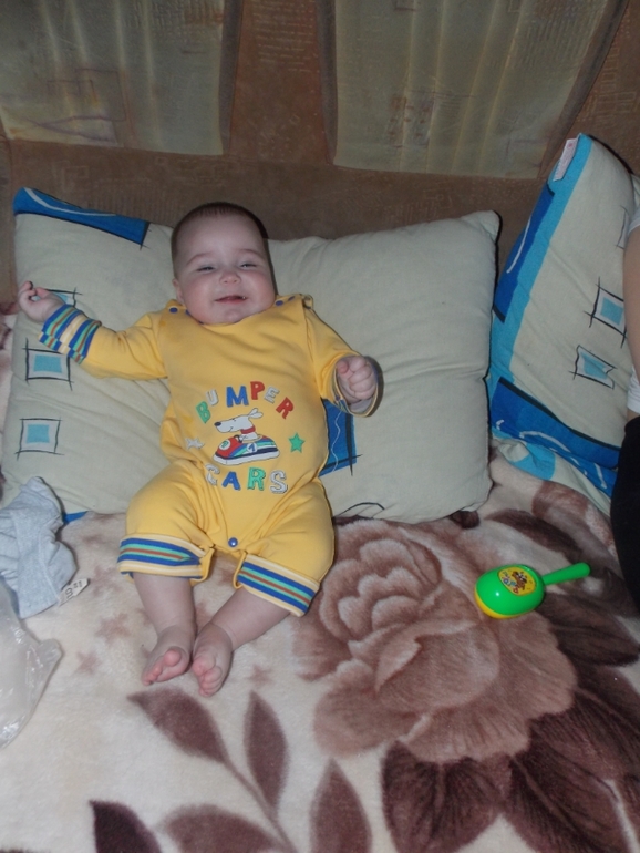 нам сегодня 4 месяца)))