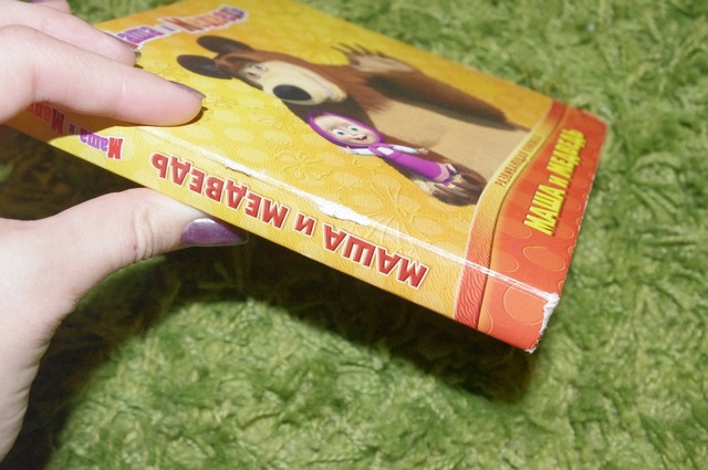 Продам книжки и кукольную мебель