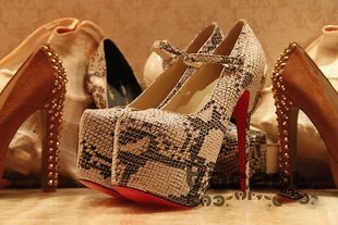 SALE%% ВСE распродаю! Цена под катом, под фото.