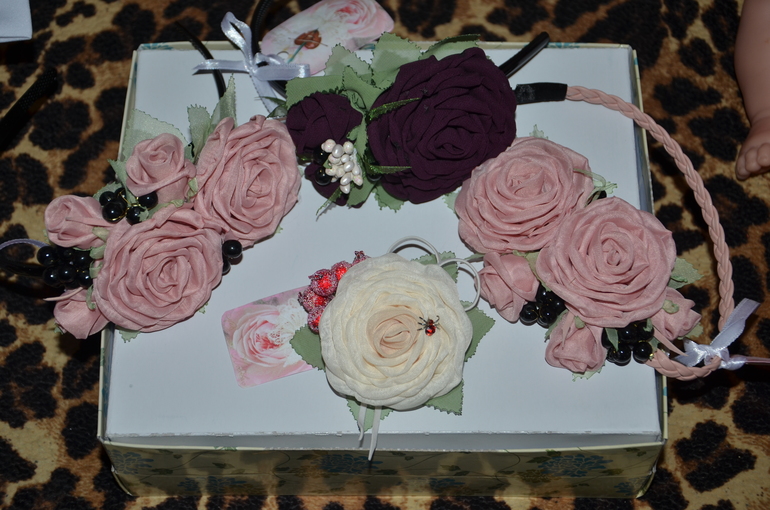 Ободочки, заколочки, резиночки))) hand made...Мой хвастик;)Рооозы, кругом одни розы)