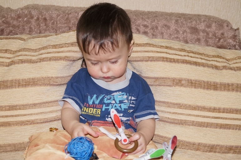 вот так мы занимаемся с моим малышом.